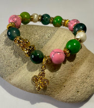 Load image into Gallery viewer, Exotic Green Jasper, Pink Jasper and Pearl Stretch Bracelet