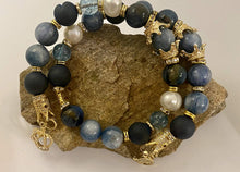 Load image into Gallery viewer, Exotic Kyanite & Navy Blue Matte Agate Gemstone Tibetan Style Double Wrap Bracelet